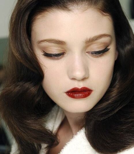 Makeup phong cách Vintage tăng cảm hứng cho mùa Kỷ yếu