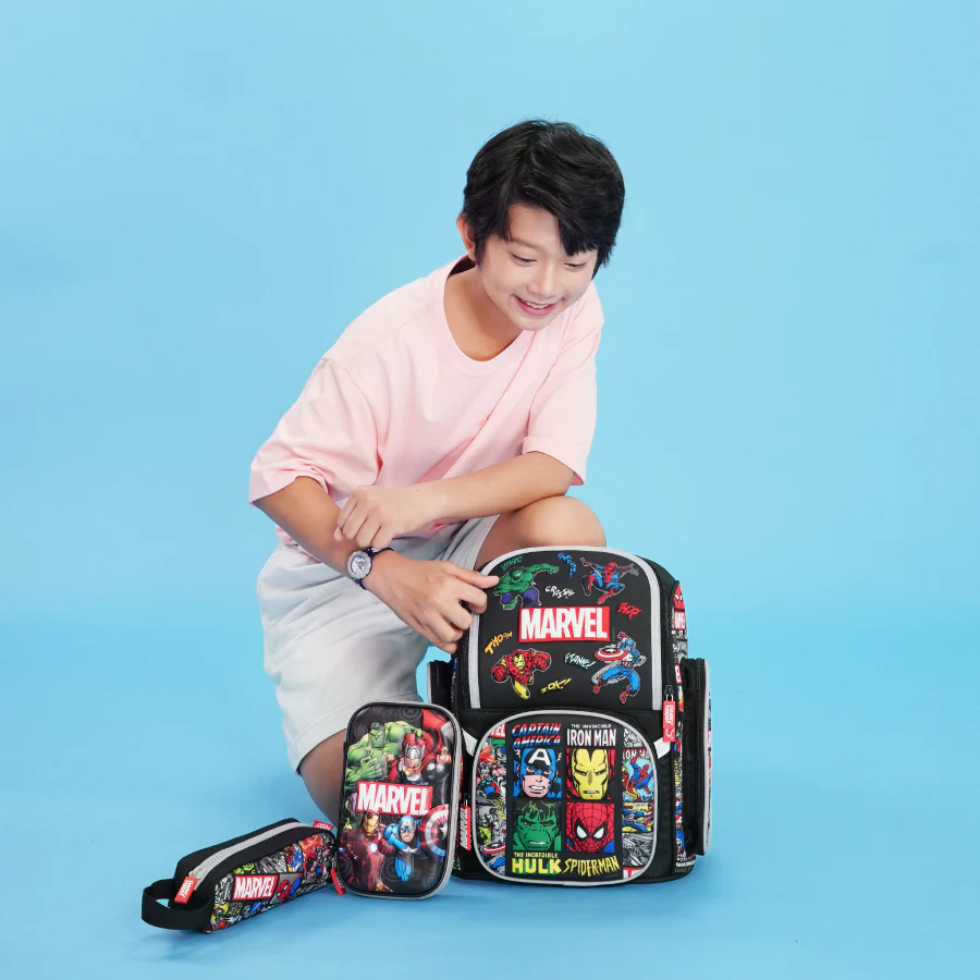 balo-fancy-marvel-den-cho-be-trai-clever-hippo-1