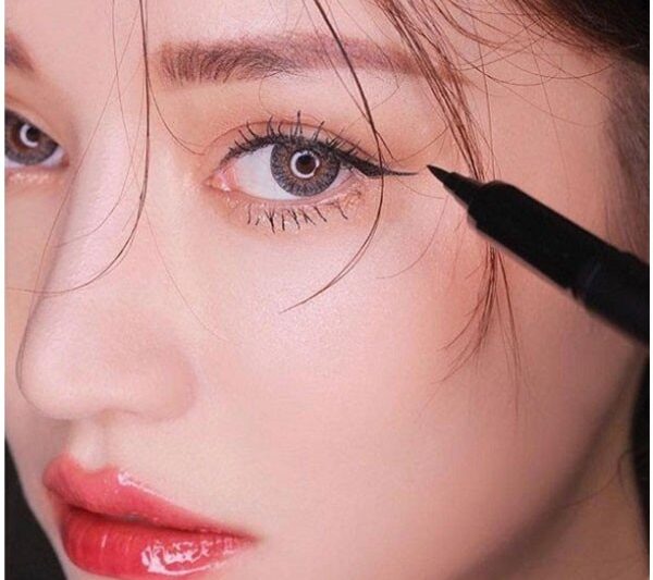 Các bước cơ bản khi trang điểm mắt