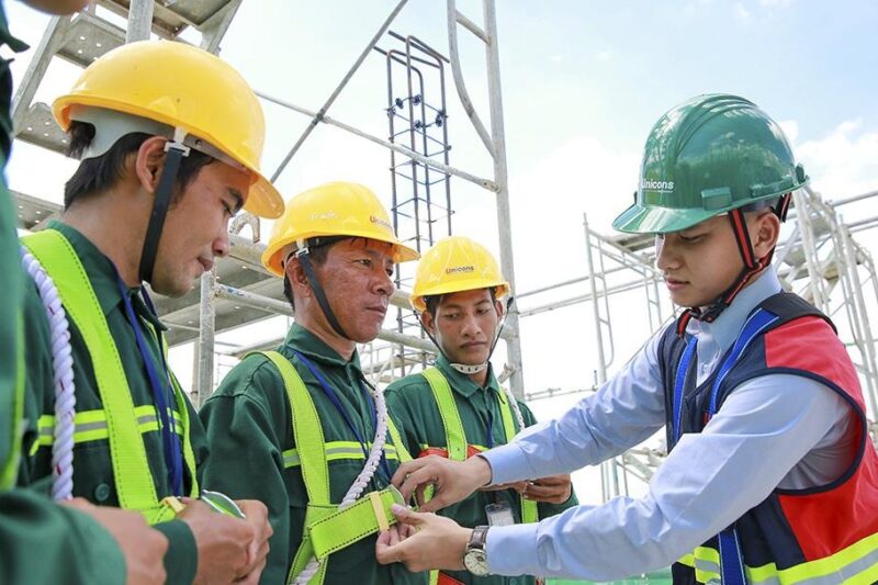 Thiết Bị Bảo Vệ Đầu Nhật Quang – An Toàn Lao Động Toàn Diện