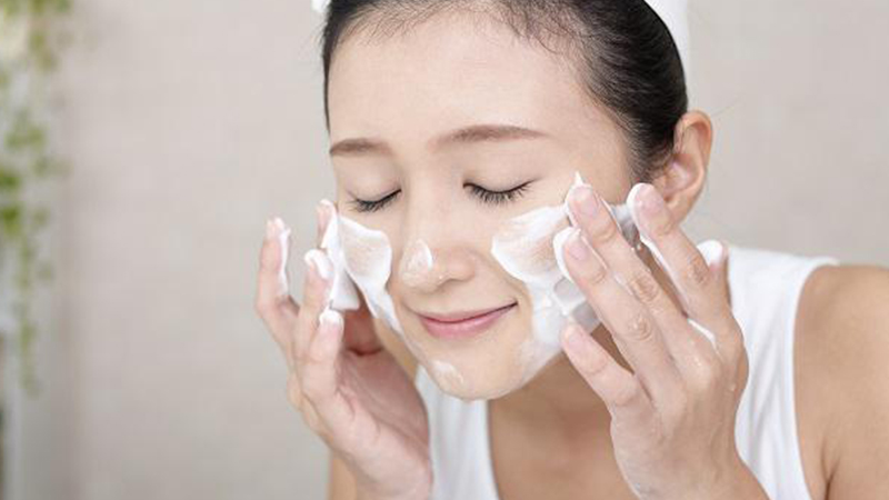 Trị Mụn Ẩn, Mụn Đầu Đen Nhanh – Hiệu Quả Tại Da Liễu Hà Nội